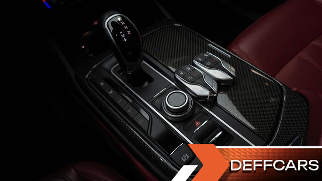 Maserati LEVANTE 3.0 AWD Sport купить на сайте DeffCars