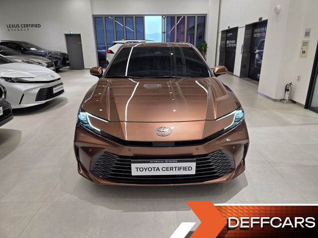 Toyota CAMRY 2.5 XLE Hybrid купить на сайте DeffCars