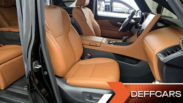 Toyota ALPHARD 2.5 HEV Executive AWD купить на сайте DeffCars