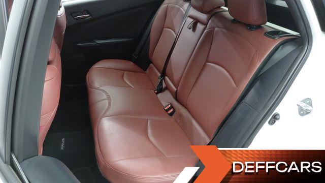 Toyota PRIUS 1.8 купить на сайте DeffCars