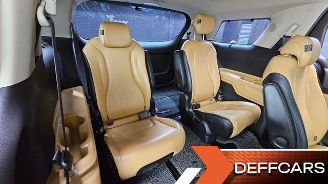 Kia CARNIVAL 9-Seater Noblesse купить на сайте DeffCars