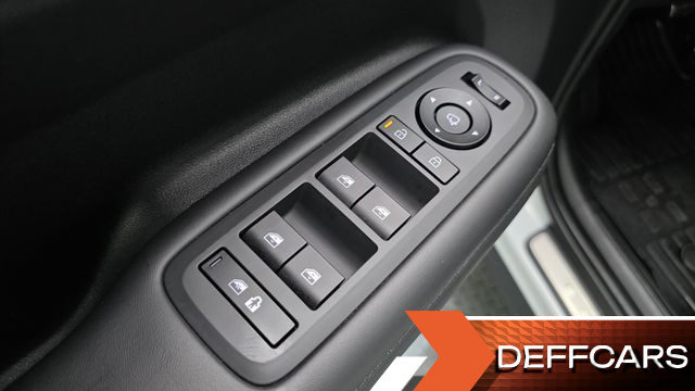 Hyundai SANTAFE Gasoline 2.5T 2WD Calligraphy купить на сайте DeffCars