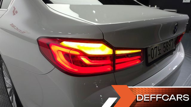 BMW 5-SERIES 530i Luxury Plus купить на сайте DeffCars