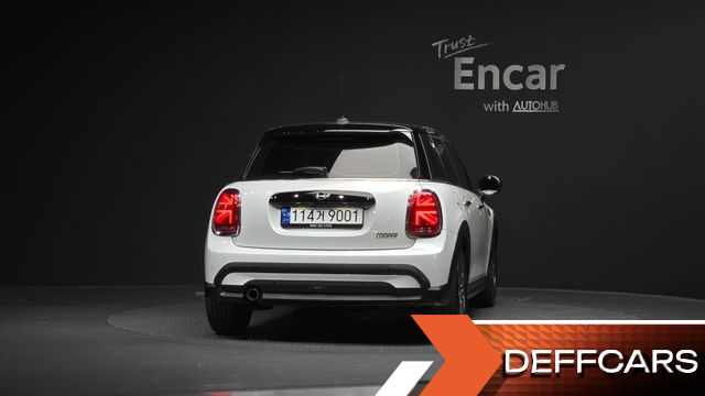 Mini COOPER 5Door Classic Third Generation купить на сайте DeffCars