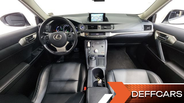 Lexus CT200H 1.8 Supreme ZWA10 купить на сайте DeffCars