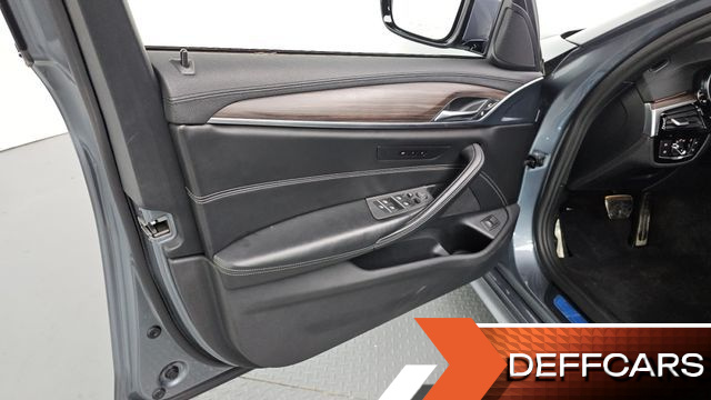 BMW 5-SERIES 530i xDrive M Sport Package Plus купить на сайте DeffCars