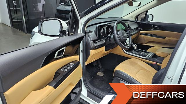 Kia CARNIVAL Gasoline 9-Seater Prestige купить на сайте DeffCars