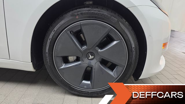 Tesla MODEL 3 Long Range AWD купить на сайте DeffCars