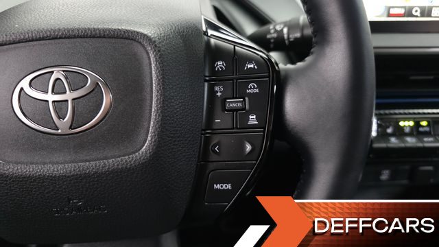 Toyota PRIUS 2.0 XLE купить на сайте DeffCars