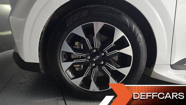 Kia CARNIVAL Gasoline 9-Seater Signature купить на сайте DeffCars
