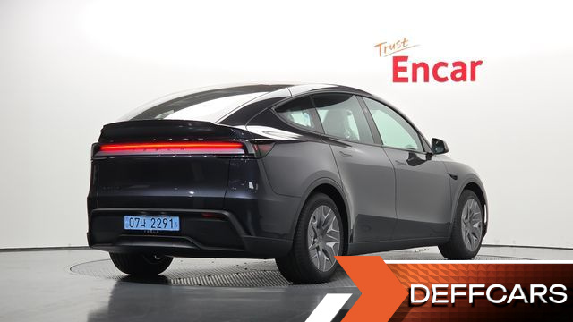 Tesla MODEL Y L Long Range AWD купить на сайте DeffCars