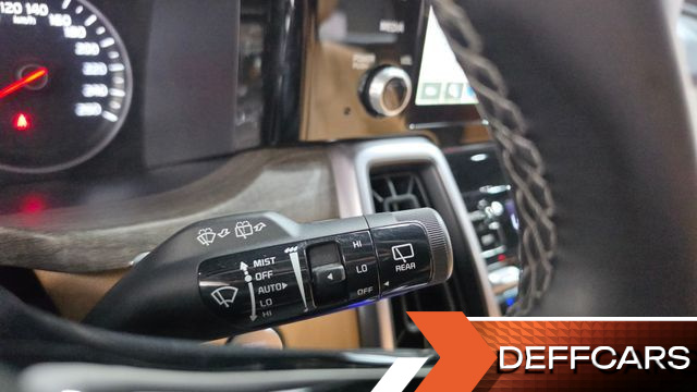 Kia SORENTO Gasoline 2.5T 2WD Prestige купить на сайте DeffCars