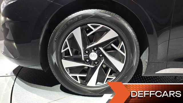 Hyundai GRANDEUR Le Blanc купить на сайте DeffCars