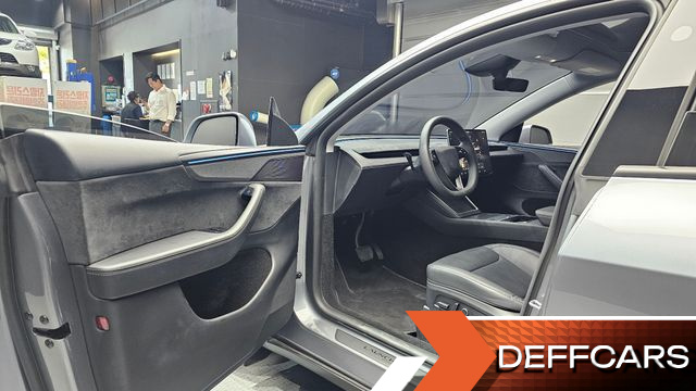 Tesla MODEL Y Long Range Launch Edition AWD купить на сайте DeffCars