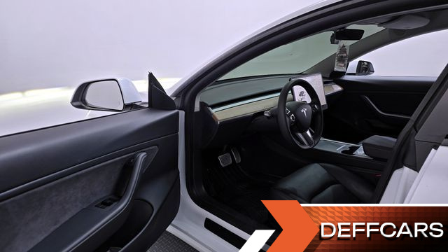 Tesla MODEL 3 Long Range AWD купить на сайте DeffCars