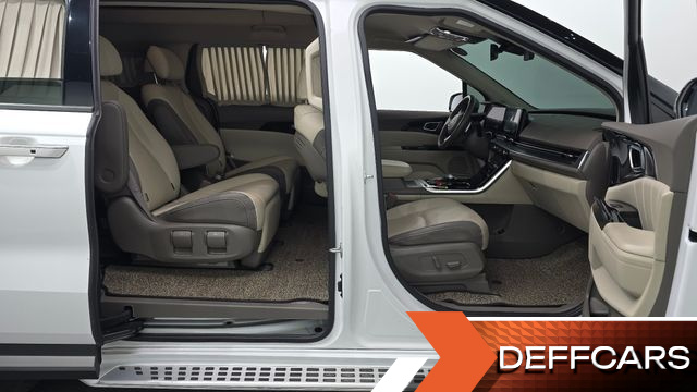 Kia CARNIVAL Gasoline 7-Seater Hi-Limousine Signature купить на сайте DeffCars