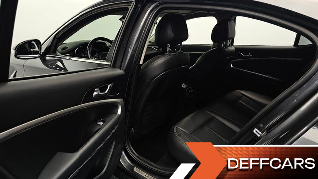 Genesis G70 2.0T Advanced купить на сайте DeffCars