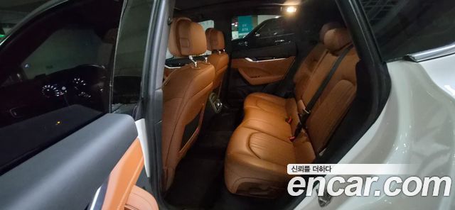 Maserati LEVANTE 2.0 GT AWD купить на сайте DeffCars