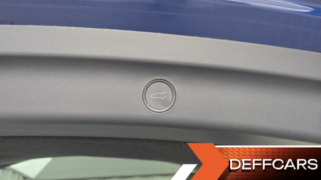 Tesla MODEL Y RWD купить на сайте DeffCars