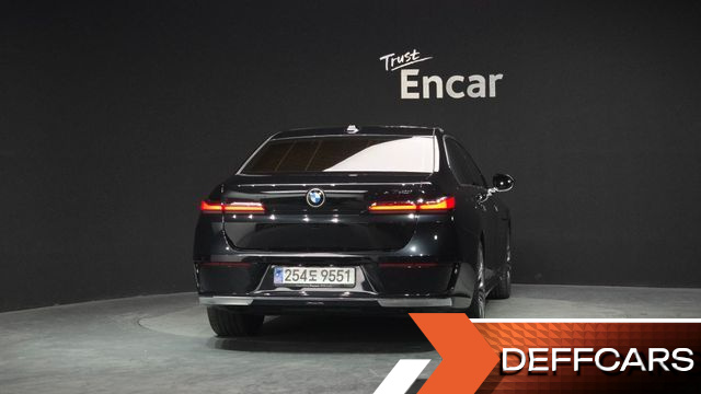 BMW 7-SERIES 740i sDrive Design Pure Excellence купить на сайте DeffCars