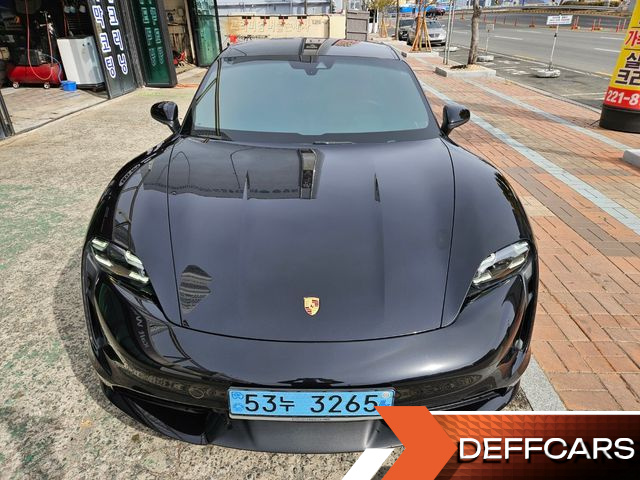 Porsche TAYCAN Turbo купить на сайте DeffCars