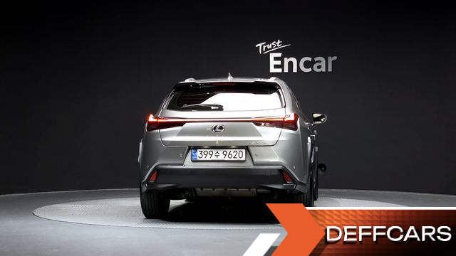 Lexus UX 2.0 2WD купить на сайте DeffCars