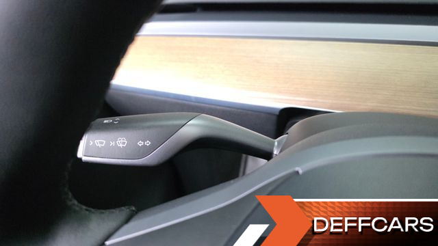 Tesla MODEL Y RWD купить на сайте DeffCars