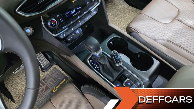 Hyundai SANTAFE Diesel 2,0 4WD Prestige купить на сайте DeffCars