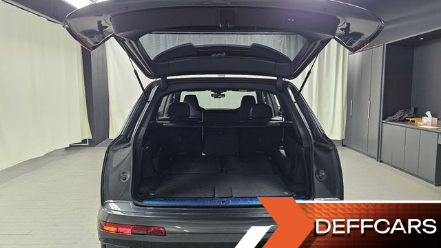 Audi Q7 55 TFSI Quattro Premium купить на сайте DeffCars