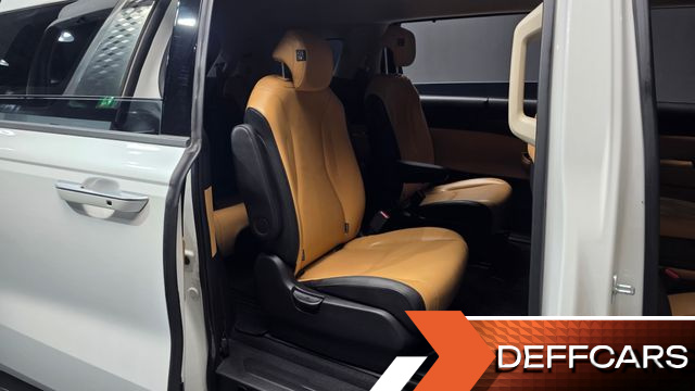 Kia CARNIVAL 9-Seater Noblesse купить на сайте DeffCars