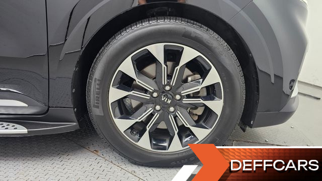 Kia CARNIVAL Gasoline 7-Seater Signature купить на сайте DeffCars