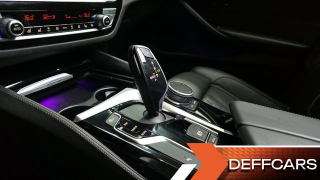 BMW 5-SERIES 530i Luxury Plus купить на сайте DeffCars