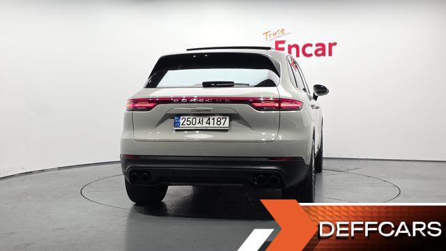 Porsche CAYENNE 3.0 PLATINUM EDITION купить на сайте DeffCars