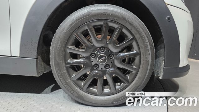 Mini COOPER 5Door Classic Third Generation купить на сайте DeffCars