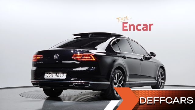 Volkswagen PASSAT 2.0 TDI Premium купить на сайте DeffCars