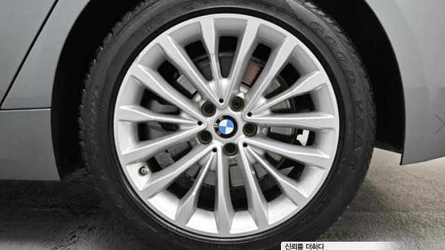 BMW 5-SERIES 530i xDrive Luxury Plus купить на сайте DeffCars