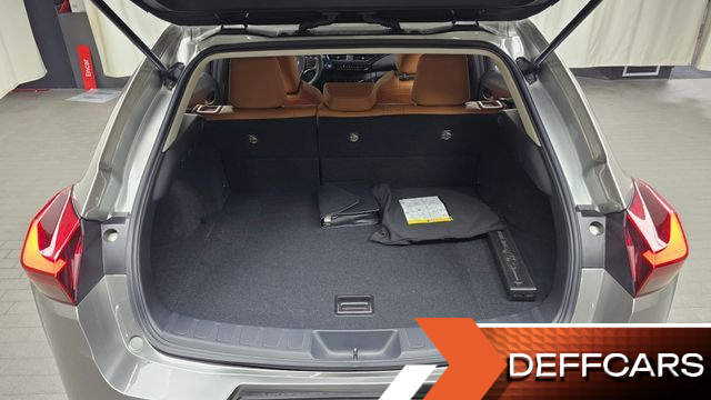 Lexus UX 2.0 2WD купить на сайте DeffCars