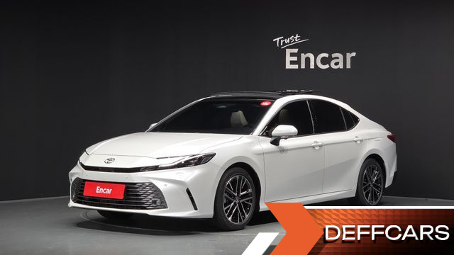 Toyota CAMRY 2.5 XLE Premium Hybrid купить на сайте DeffCars