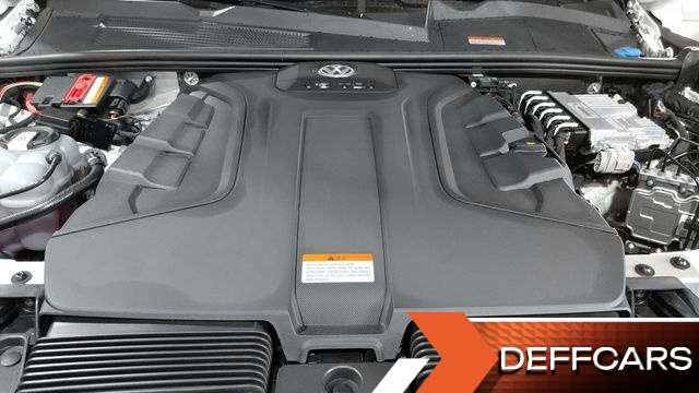 Volkswagen TOUAREG 3.0 TDI Prestige купить на сайте DeffCars