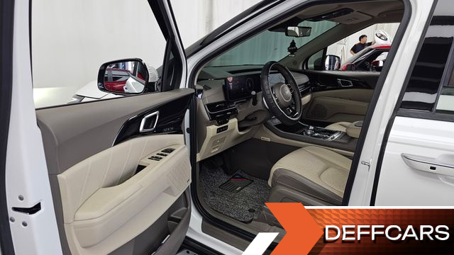 Kia CARNIVAL Gasoline 7-Seater Hi Limousine Signature купить на сайте DeffCars