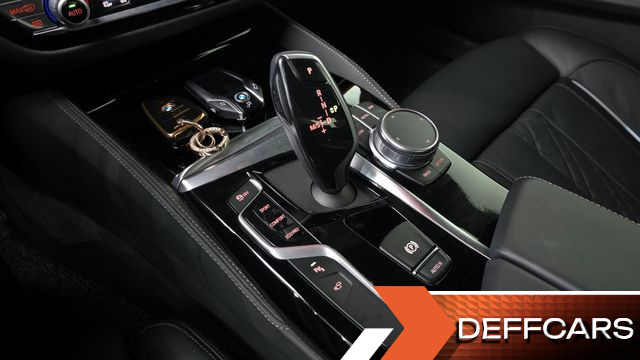BMW 5-SERIES 520d xDrive M Sport Package Plus купить на сайте DeffCars