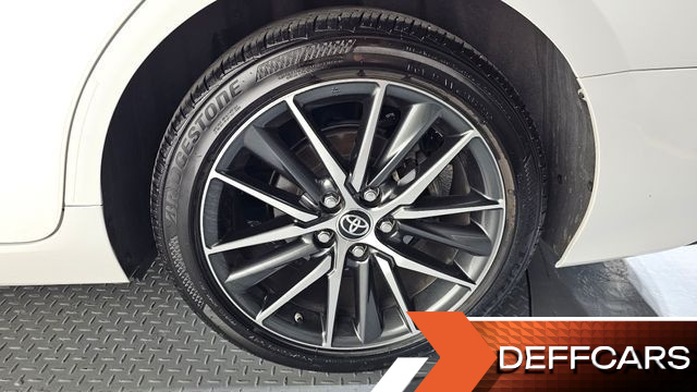 Toyota CAMRY 2.5 XLE Hybrid купить на сайте DeffCars