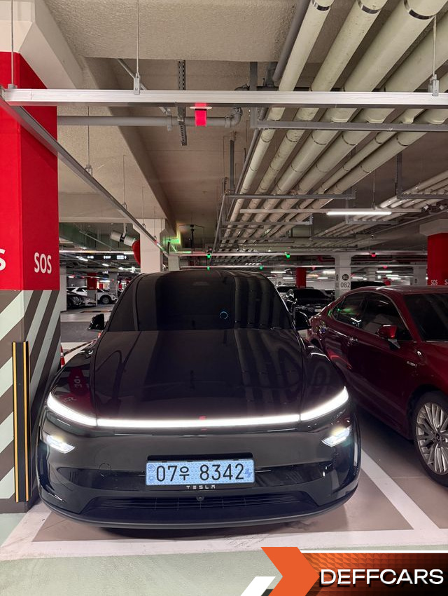 Tesla MODEL Y Long Range AWD купить на сайте DeffCars