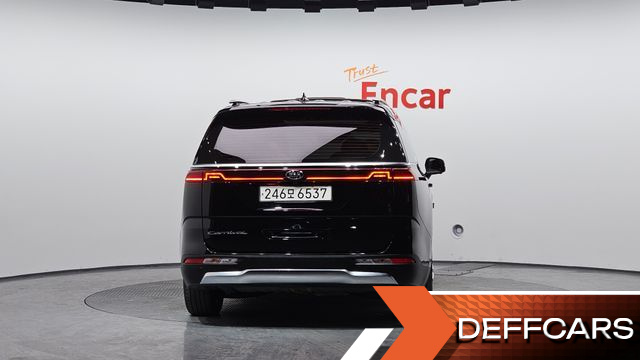 Kia CARNIVAL 9-Seater Signature купить на сайте DeffCars