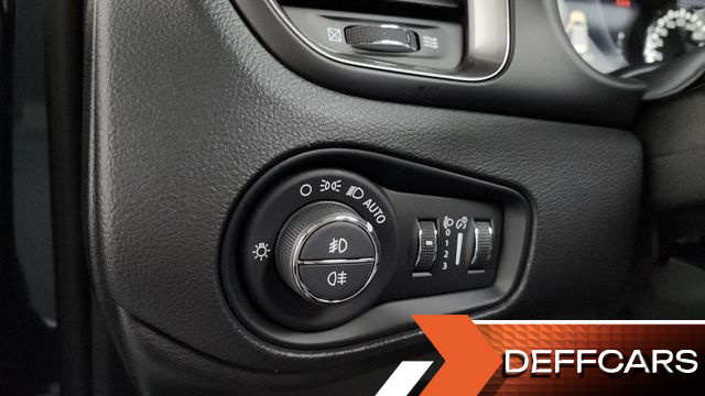 Jeep RENEGADE 1.3 Limited купить на сайте DeffCars