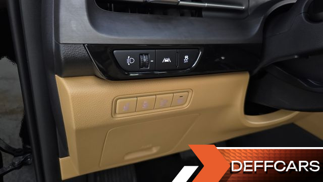 Kia CARNIVAL 9-Seater Noblesse купить на сайте DeffCars