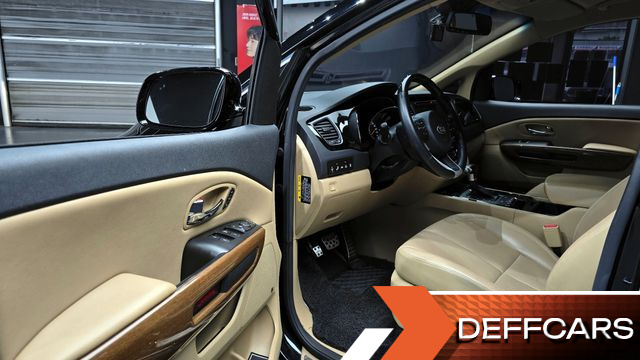 Kia CARNIVAL Gasoline 7-seater Hi-Limousine President купить на сайте DeffCars