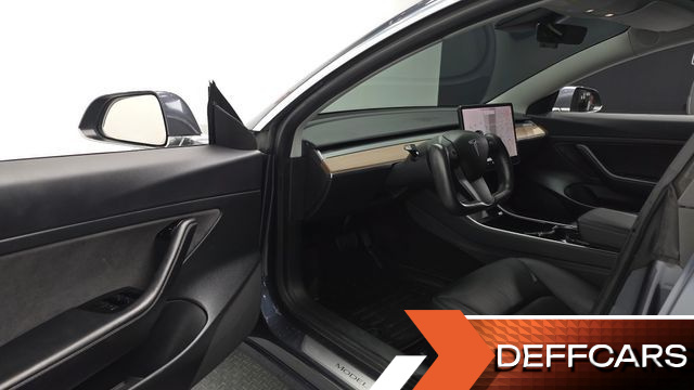 Tesla MODEL 3 Standard Range Plue RWD купить на сайте DeffCars