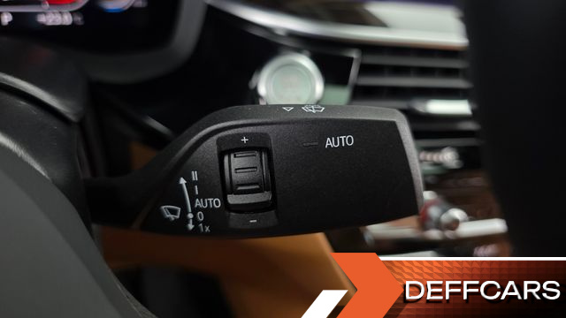 BMW 5-SERIES 520i M Sport купить на сайте DeffCars