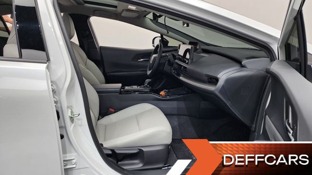 Toyota PRIUS 2.0 XLE купить на сайте DeffCars